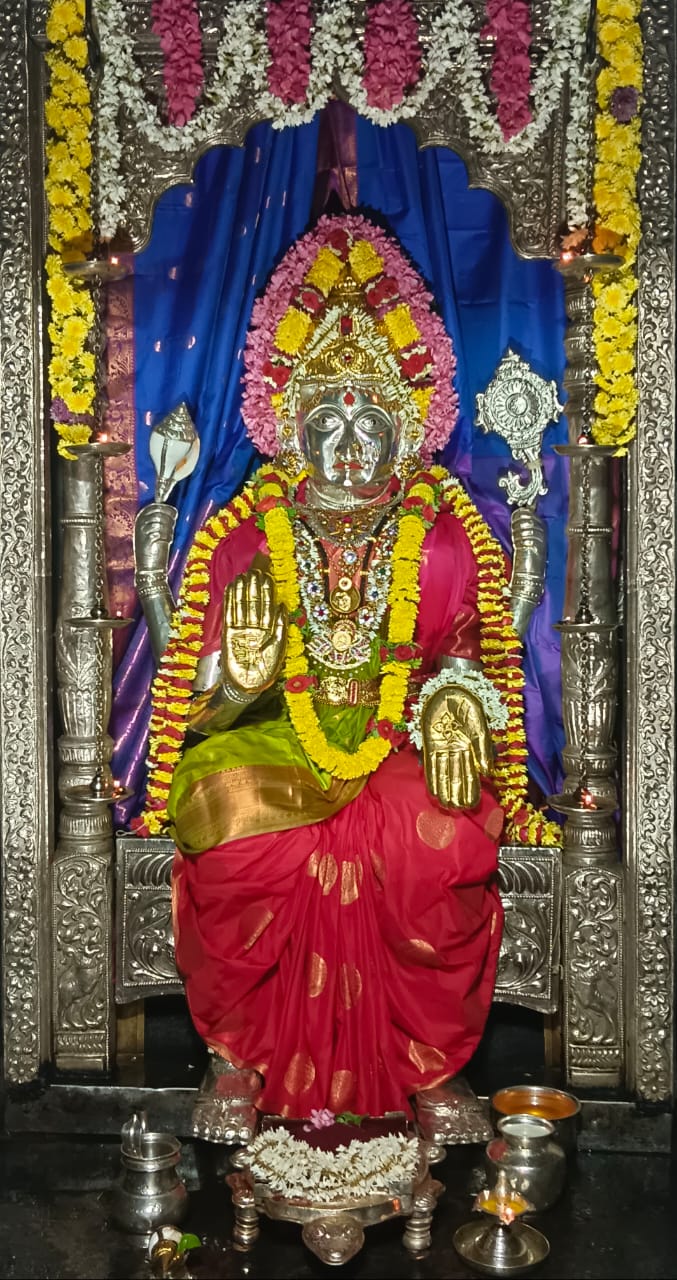 Mangaladevi Daily Darshan 19 November 2023