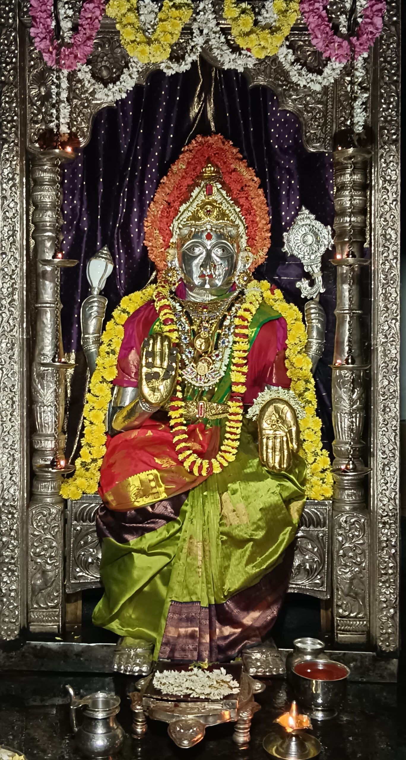 Mangaladevi Daily Darshan 21 November 2023