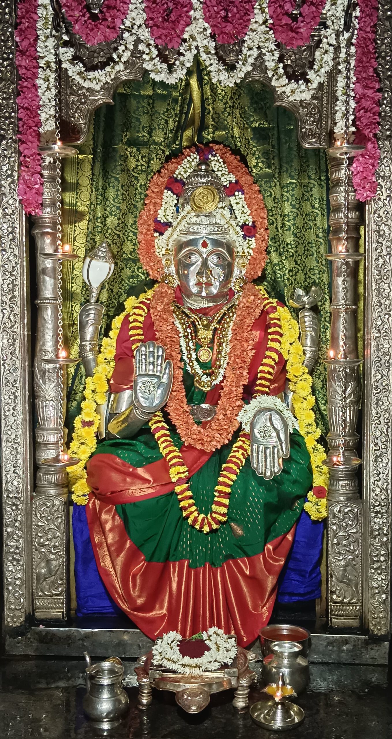 Mangaladevi Daily Darshan 02 December 2023