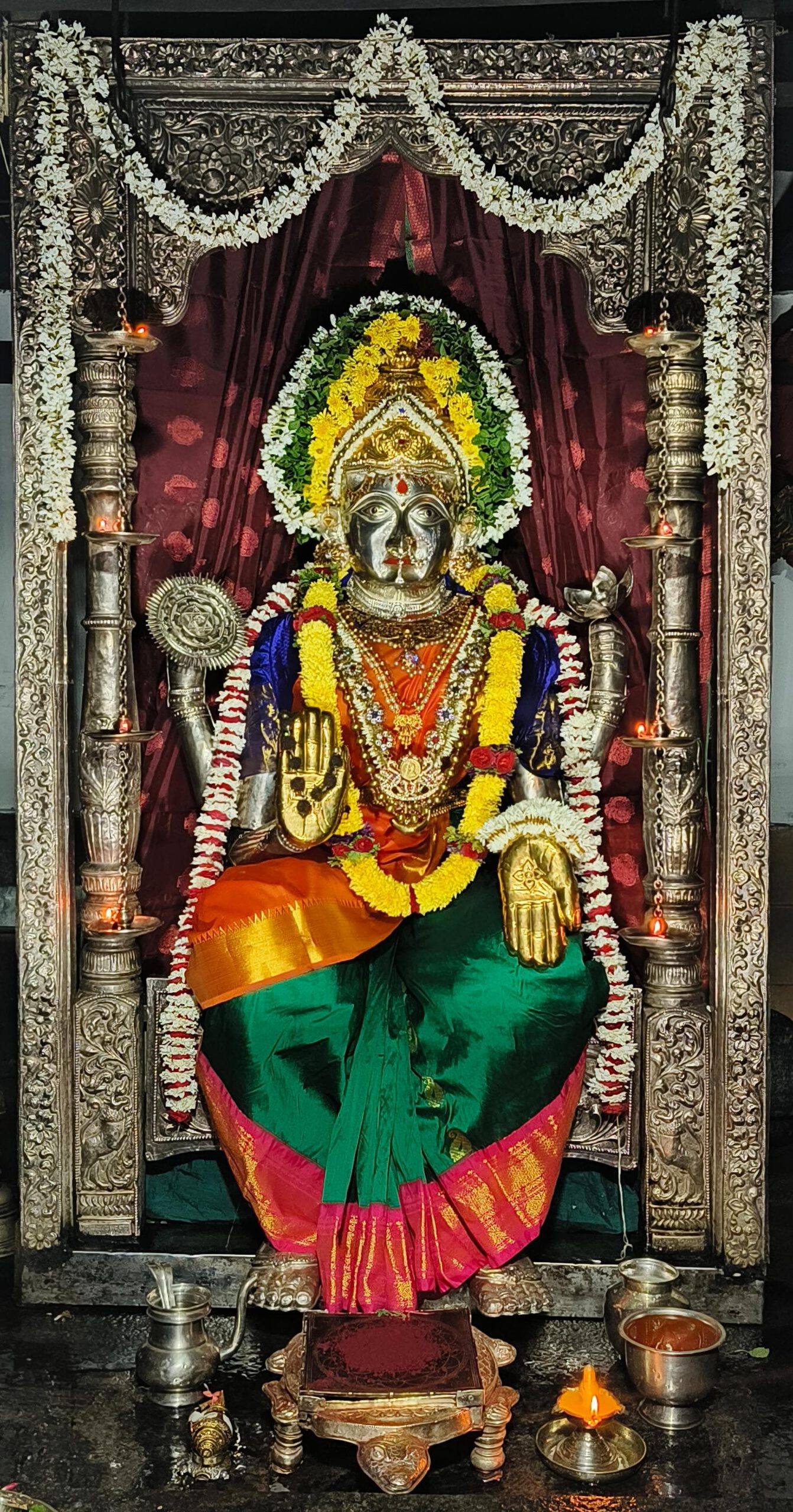 Mangaladevi Daily Darshan 10 December 2023