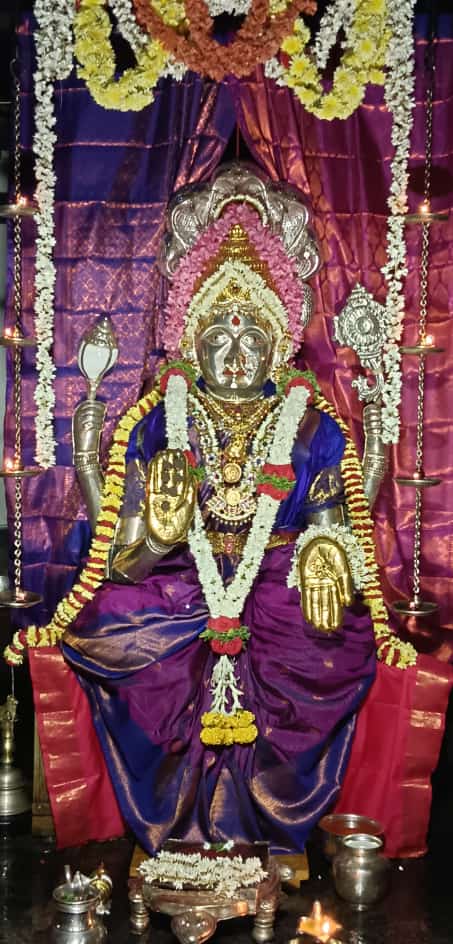 Mangaladevi Daily Darshan 17 December 2023