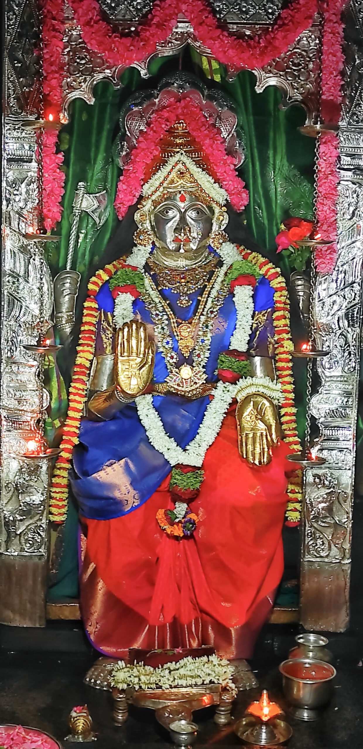 Mangaladevi Daily Darshan 19 December 2023