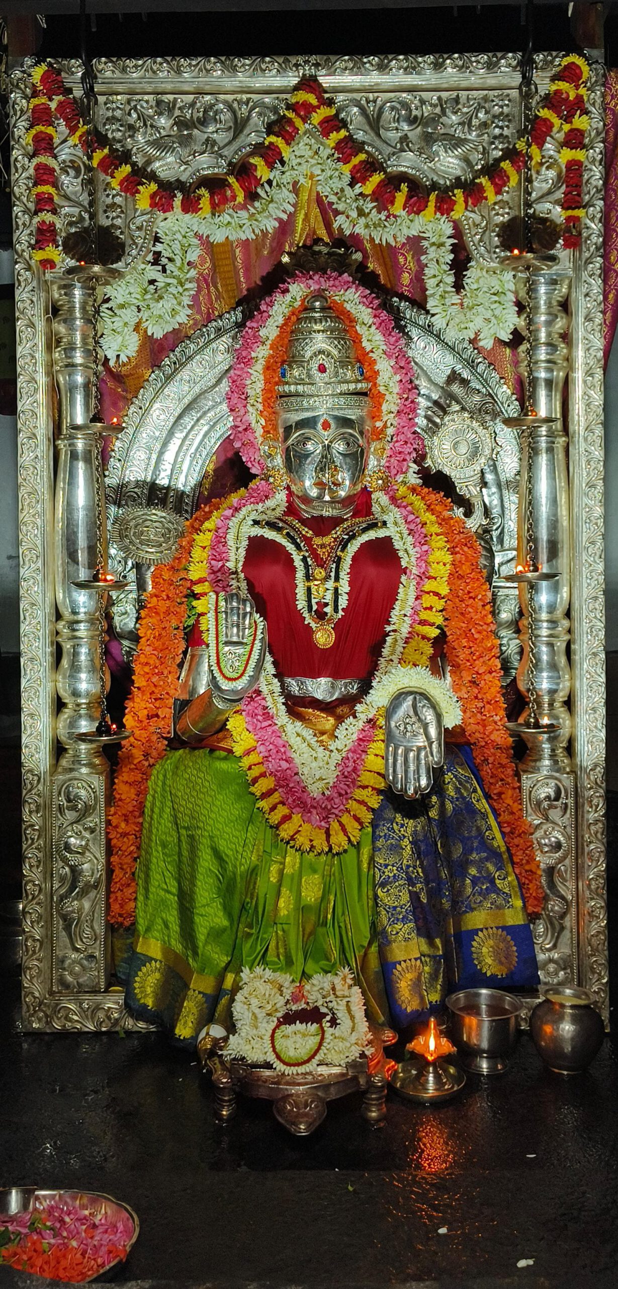 Mangaladevi Daily Darshan 27 April 2024