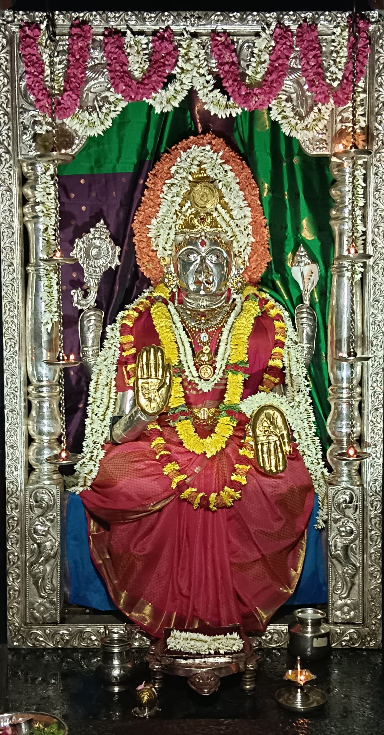 Mangaladevi Daily Darshan 05 May 2024