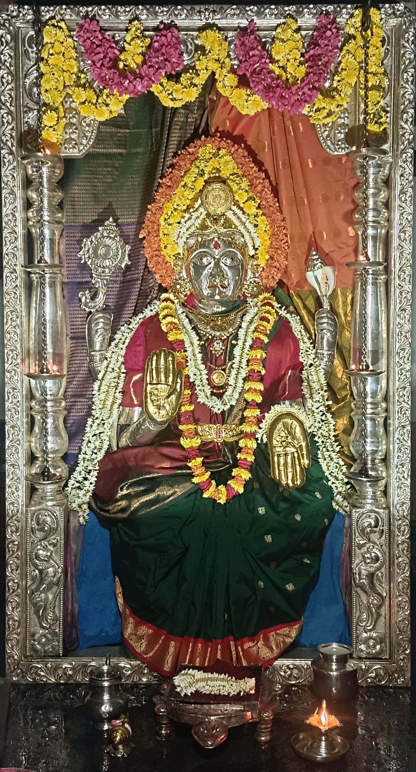 Mangaladevi Daily Darshan 07 May 2024