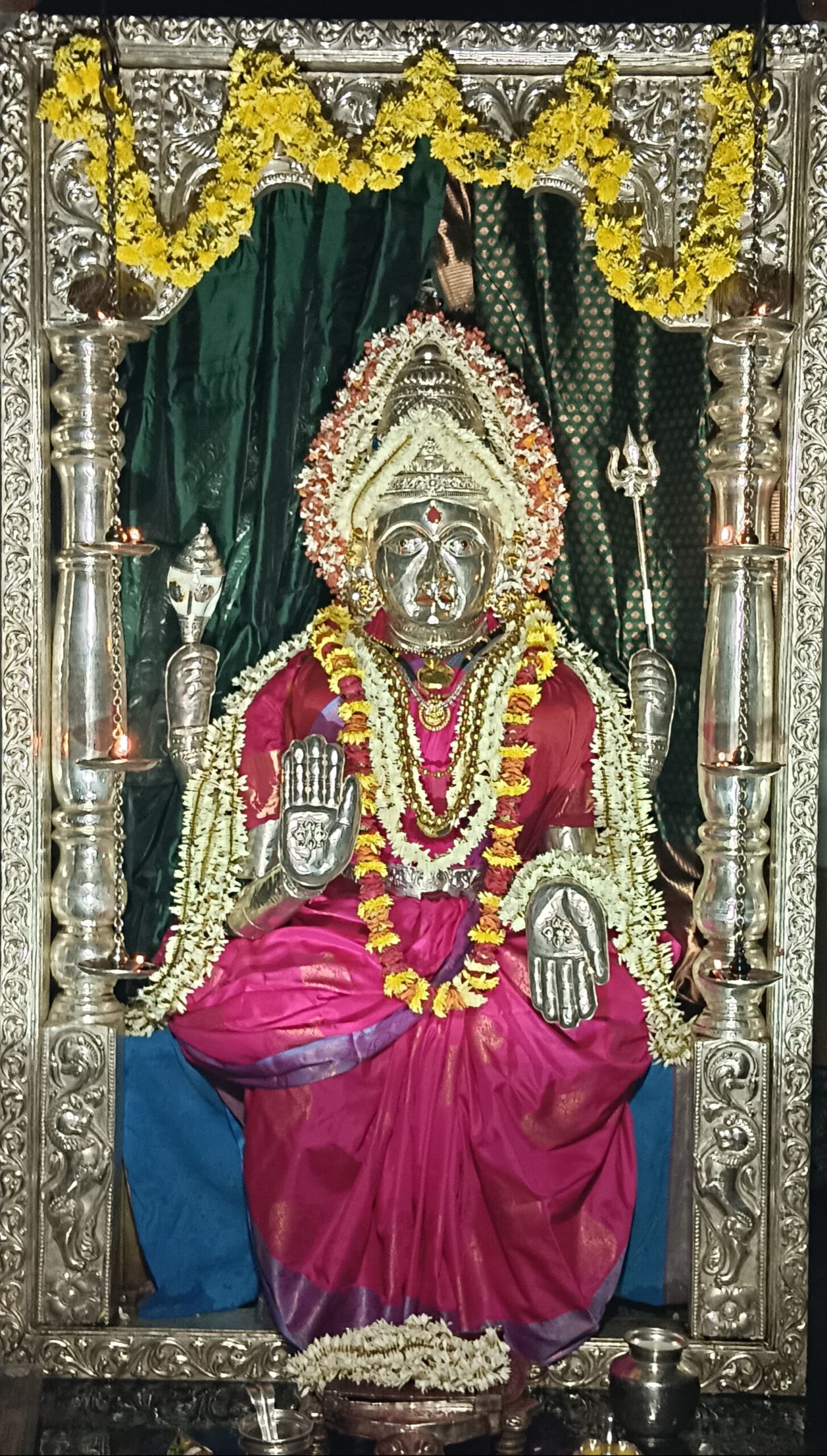 Mangaladevi Daily Darshan 08 May 2024