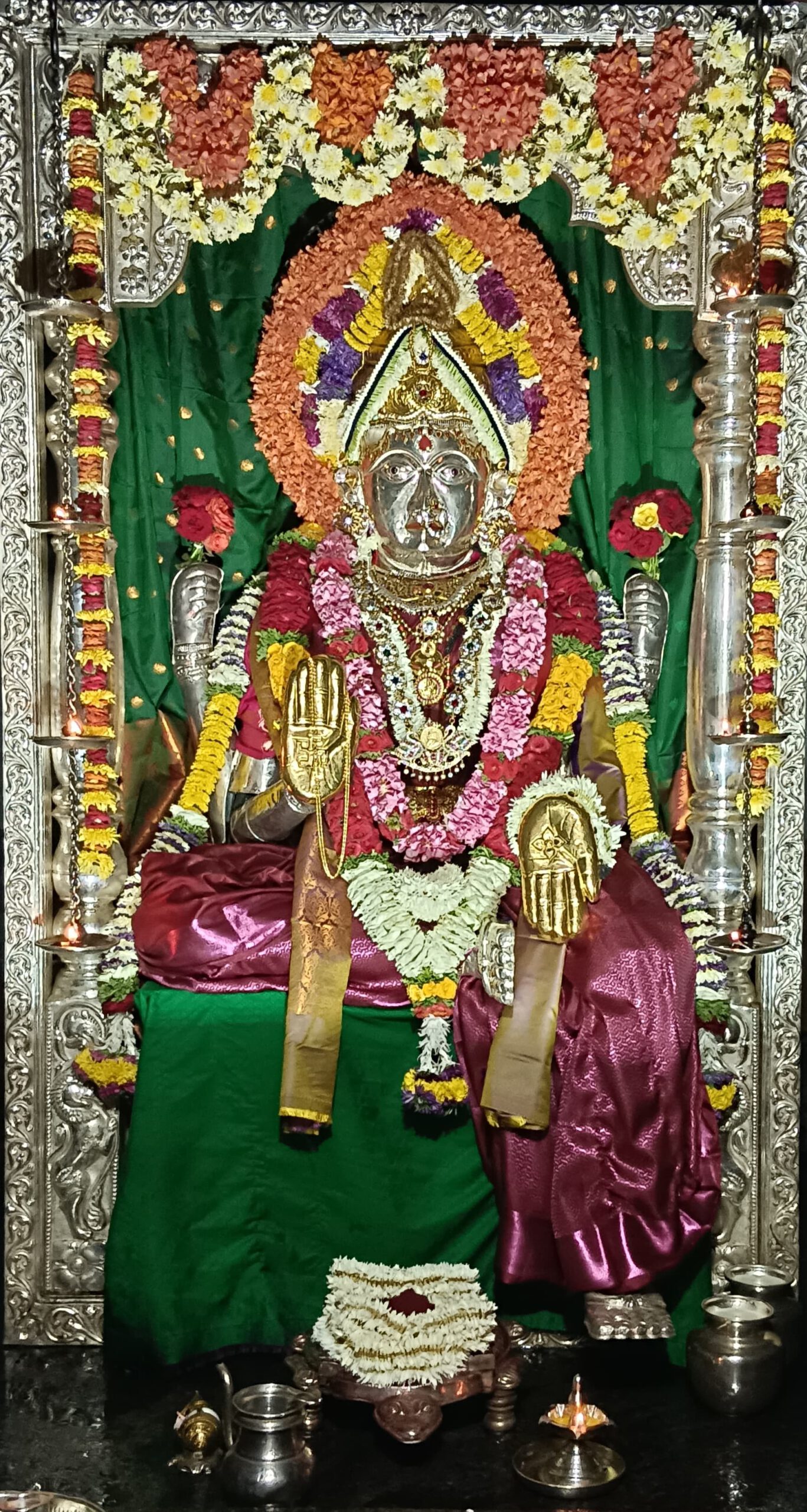 Mangaladevi Daily Darshan 10 May 2024