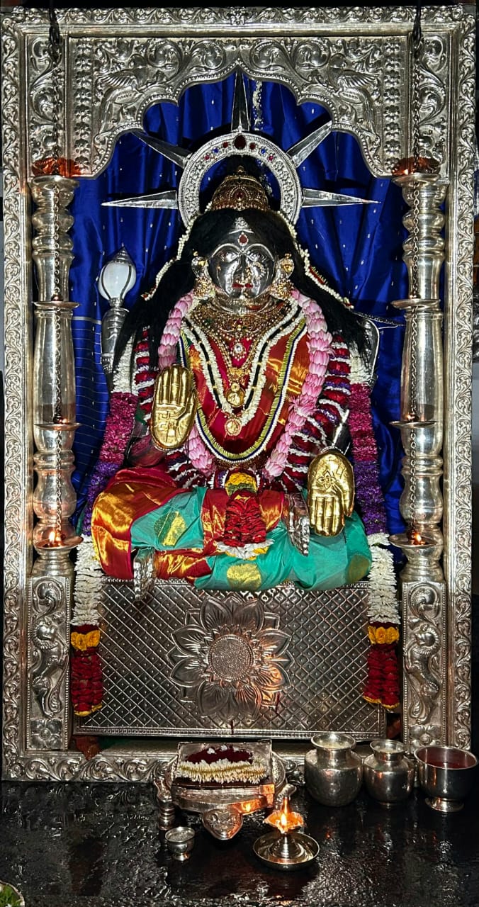 Mangaladevi Daily Darshan 18 October 2024