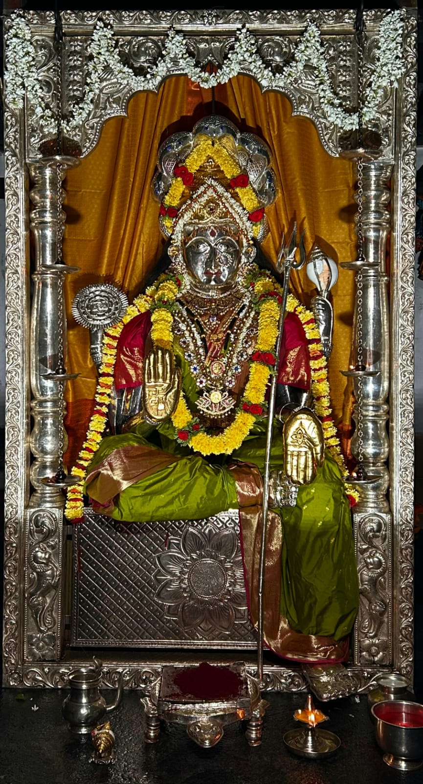 Mangaladevi Daily Darshan 03 November 2024