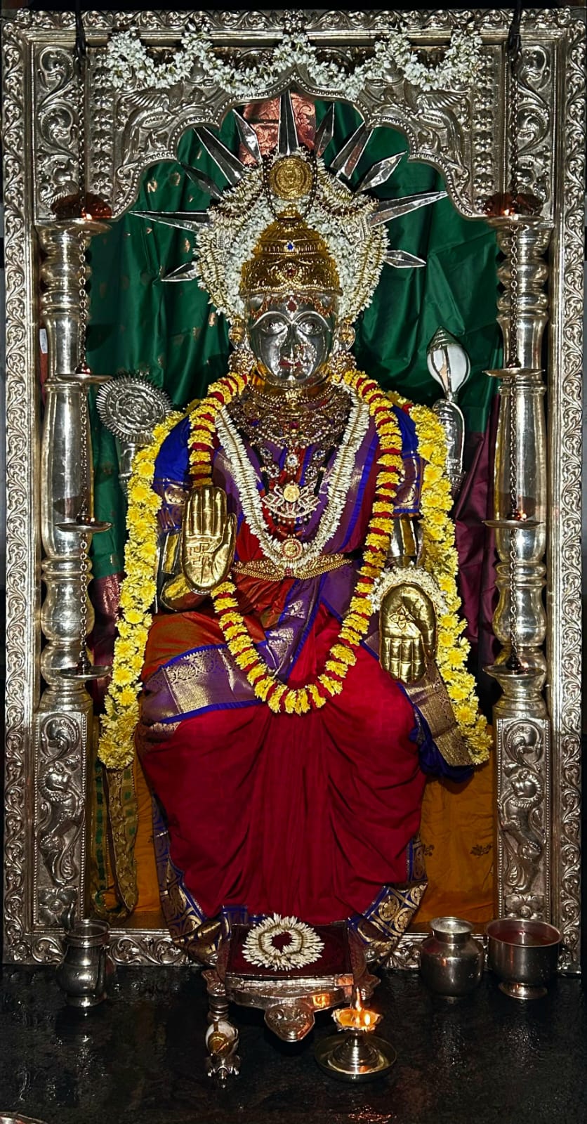 Mangaladevi Daily Darshan 05 November 2024