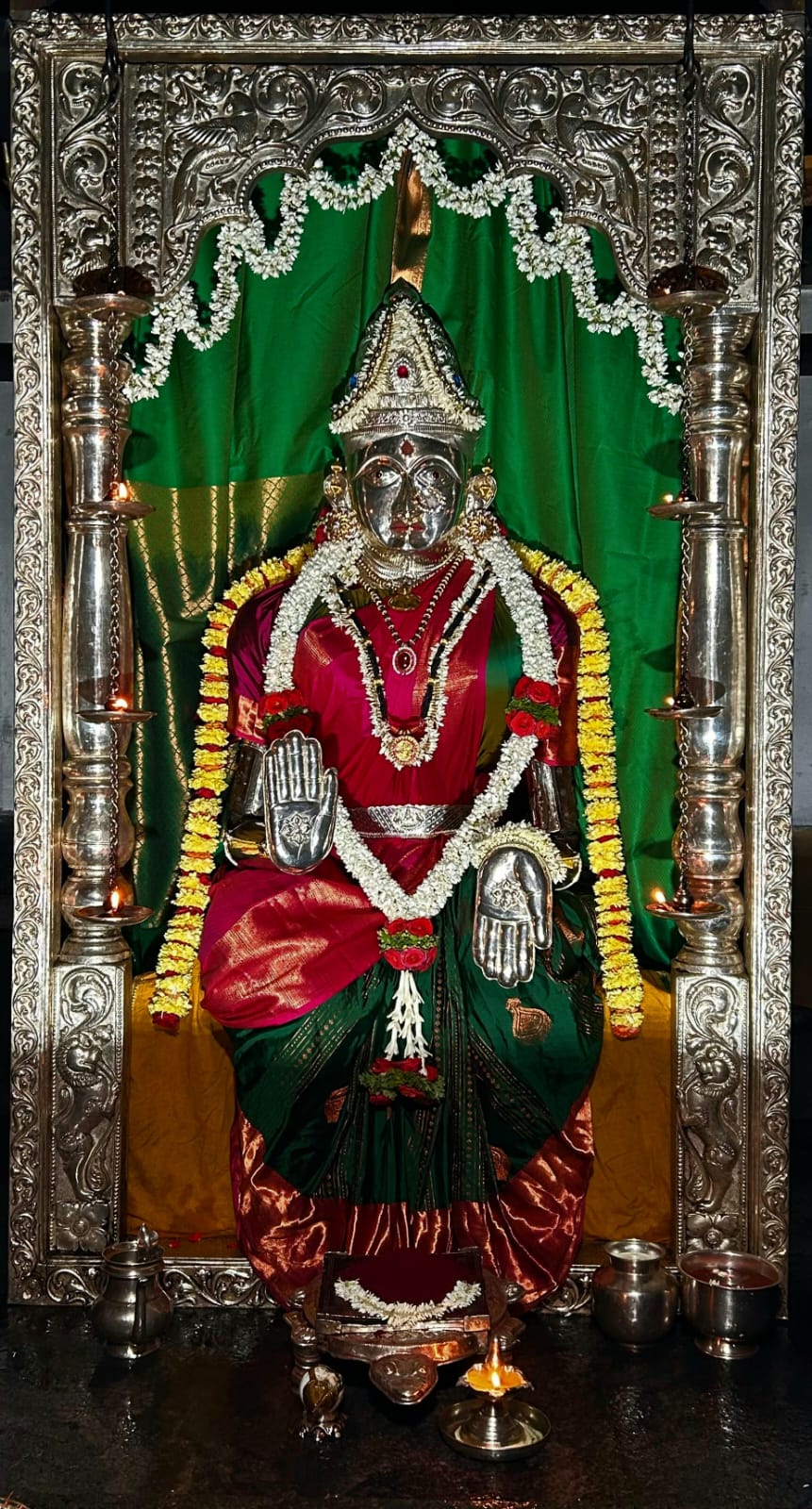 Mangaladevi Daily Darshan 19 December 2024